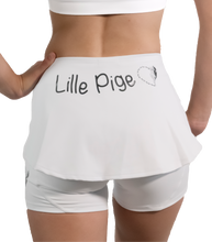 Indlæs billede til gallerivisning Shorts Up with Bottom Flap